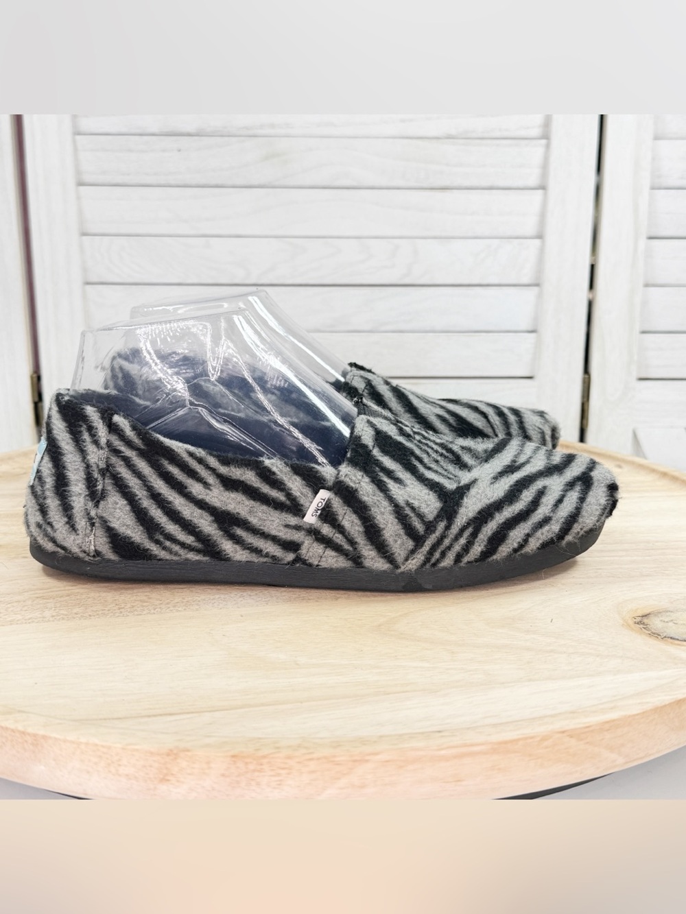 TOMS Alpargata Fuzzy Zebra Slip On Flats Grey Black Size 8
